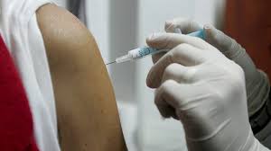 Comenzó la vacunación contra la gripe para los sanitarios que en el próximo martes 13 se extiende a toda la población