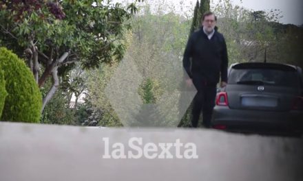 Rajoy se salta el confinamiento y sale a hacer sus caminatas alrededor de su residencia en las afueras de Madrid