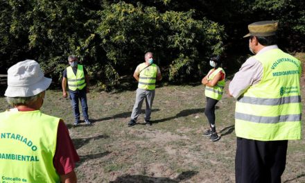 Vecinos de Gondomar utilizan chalecos amarillos y patrullan los montes para prevenir incendios forestales