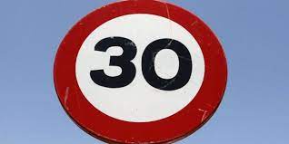 Entra en vigor el límite a 30 k/h en las calles de un carril por sentido