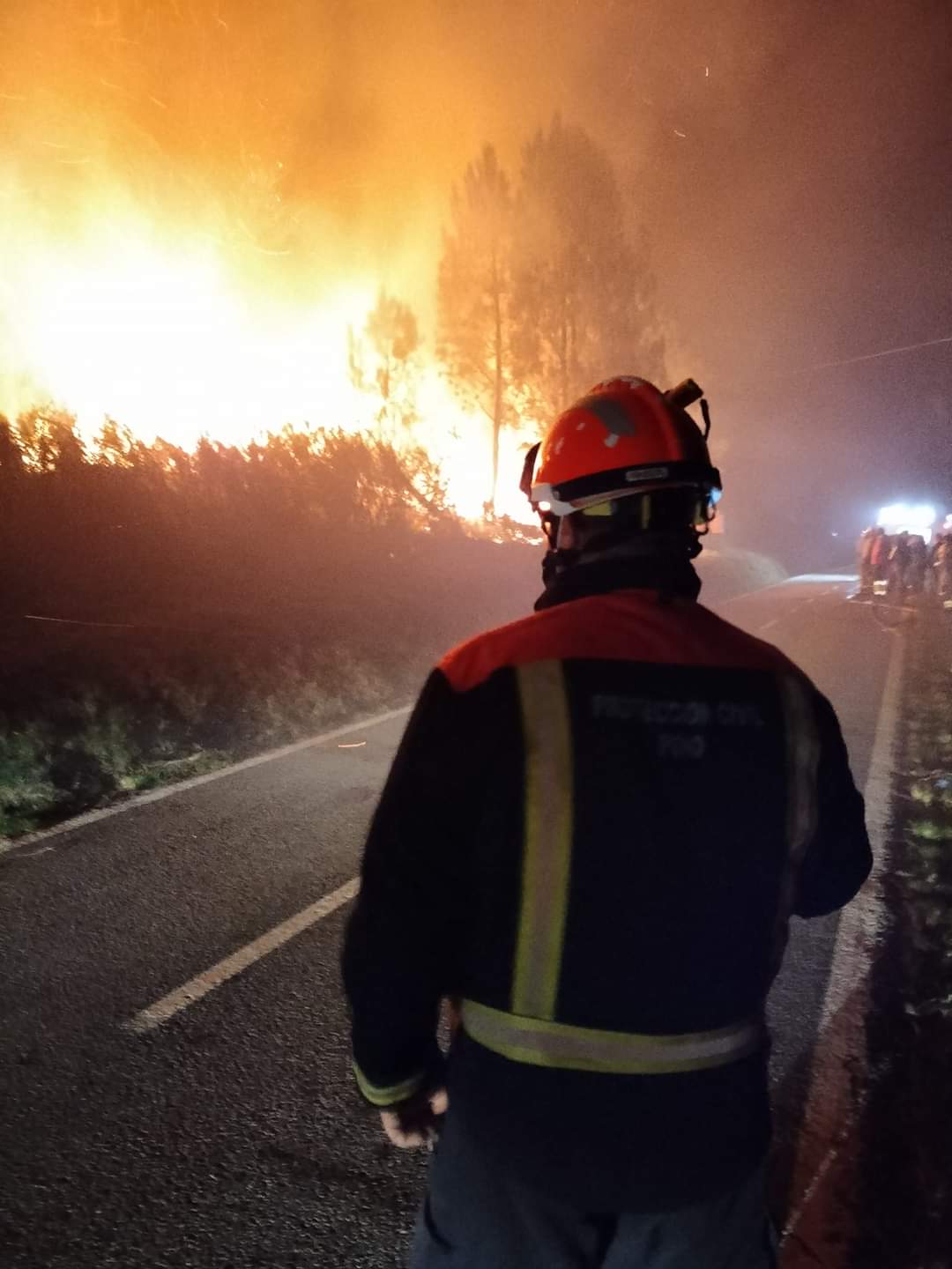 Extinguido el incendio forestal de Cerdedo-Cotobade que calcinó 50 hectáreas