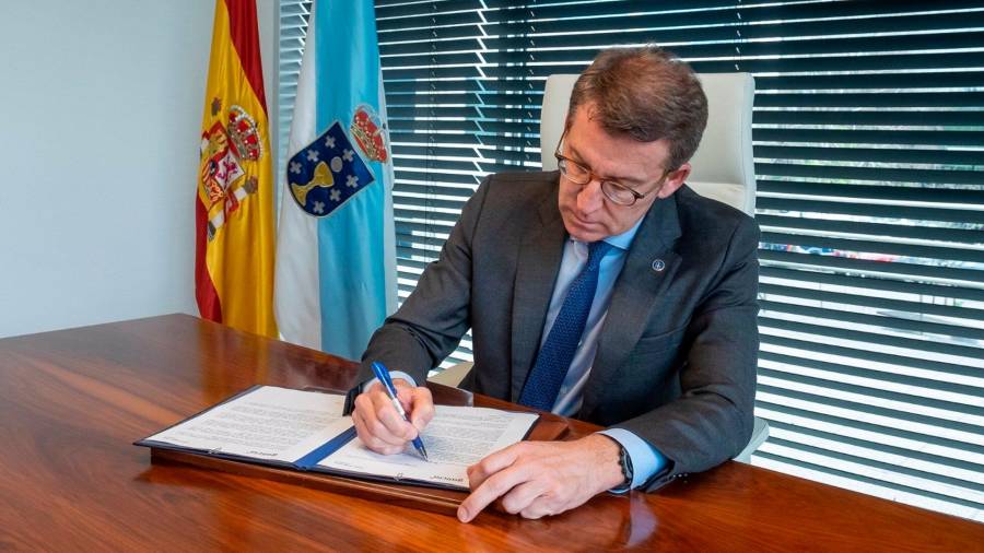 Feijoo renuncia como presidente del PP de Galicia